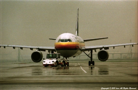 Airbus A300 2011/02/05-1