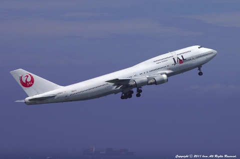 JAL Boeing 747 3 2011/03/09-1