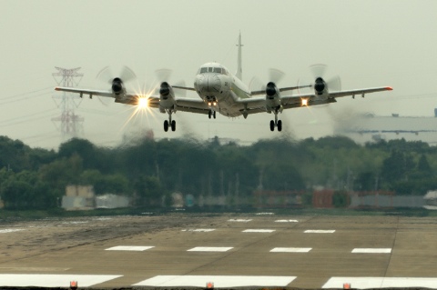 Ҷ P-3C & YS-11 2011/06/20-1