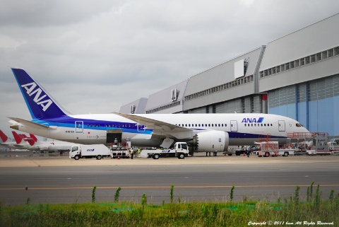 RJTT Boeing 787 Dreamliner 3 2011/07/08-2