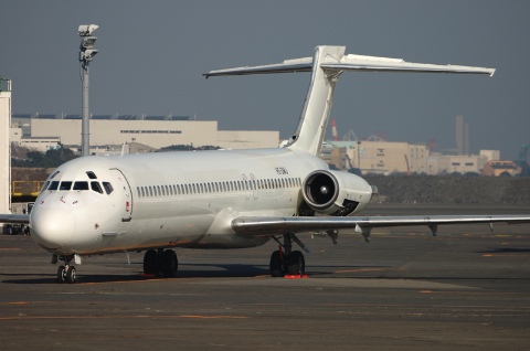 MD-87 JA8279? 2007/12/28-1